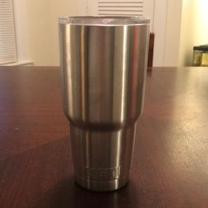 yeti tumbler